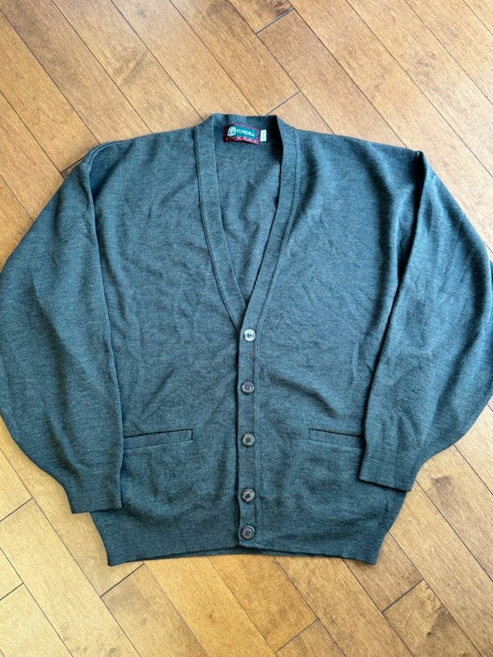 Vintage 90s Tundra 100% Merino Wool Grey Cardigan Made in Canada - Men's XL